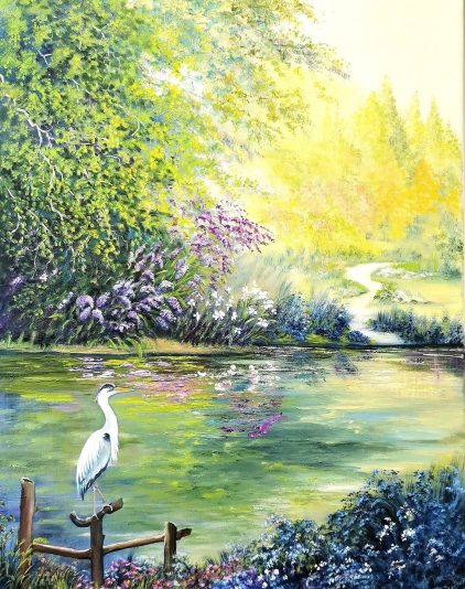 Bel oiseau au bord de la rivière