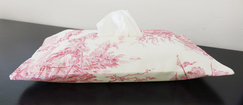 etui mouchoirs rose (1)