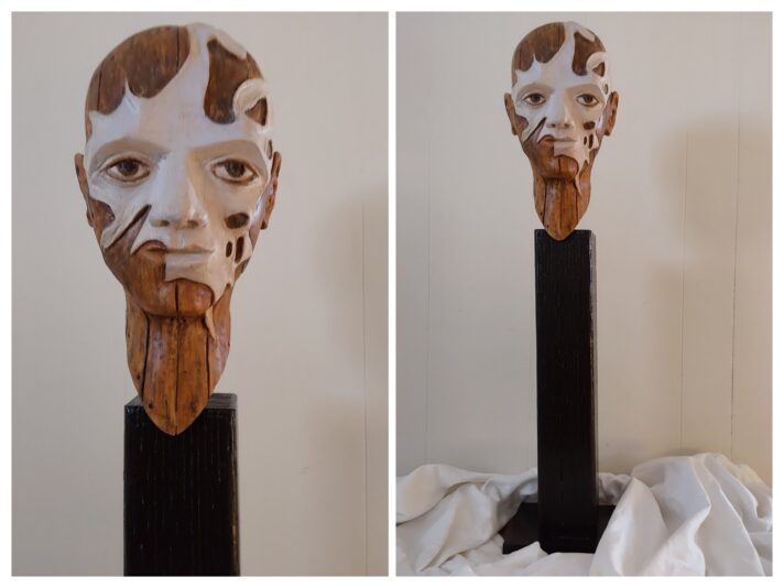 Être vs Paraître-Tilleul-pruche- 76.2 cm x 15.24 cm x 15.24 cm-2023- 400$